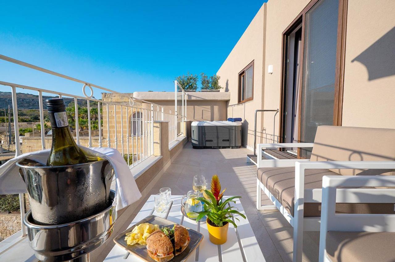 Viewpoint Boutique Living Hotel Xlendi Exterior photo