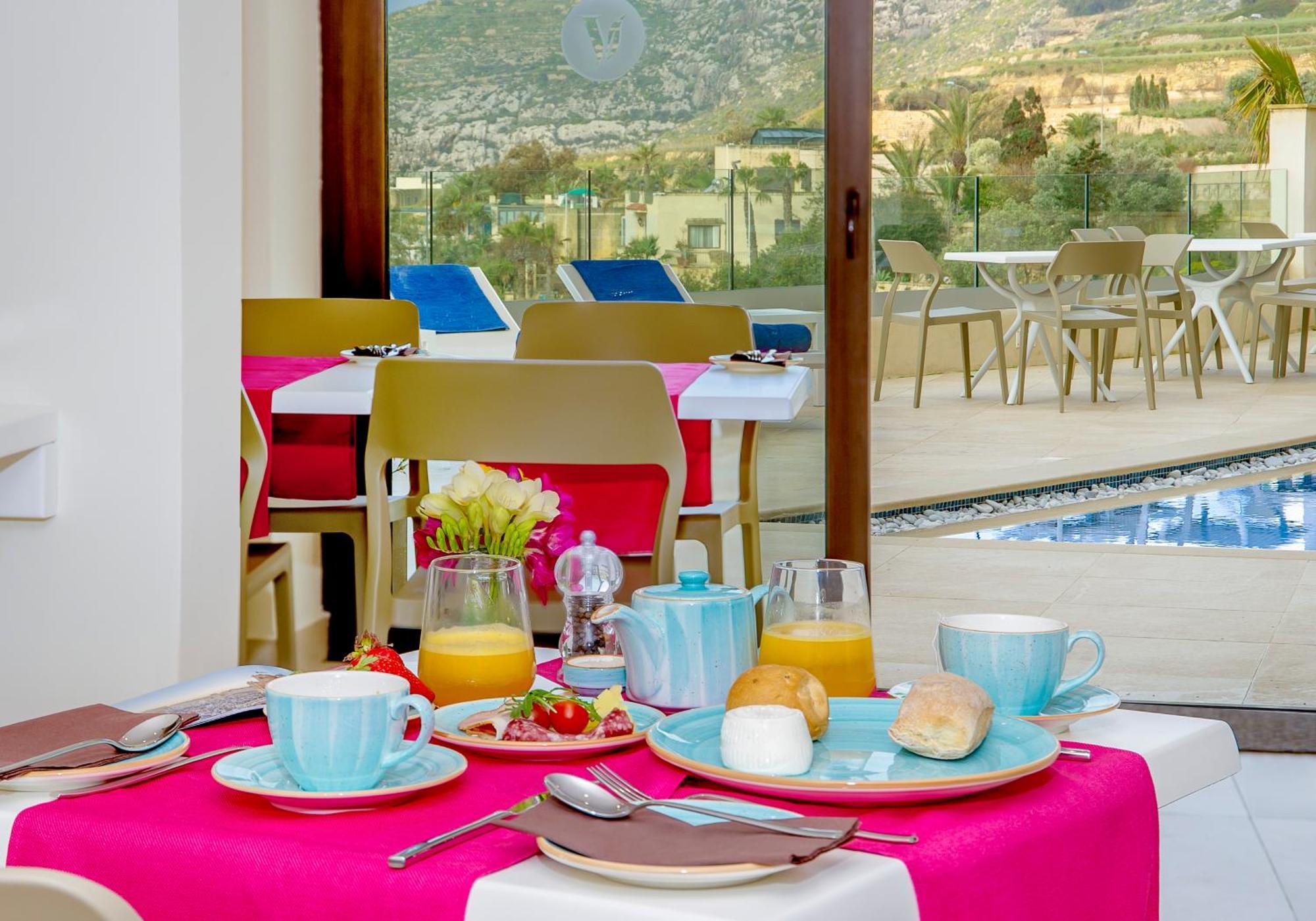 Viewpoint Boutique Living Hotel Xlendi Exterior photo
