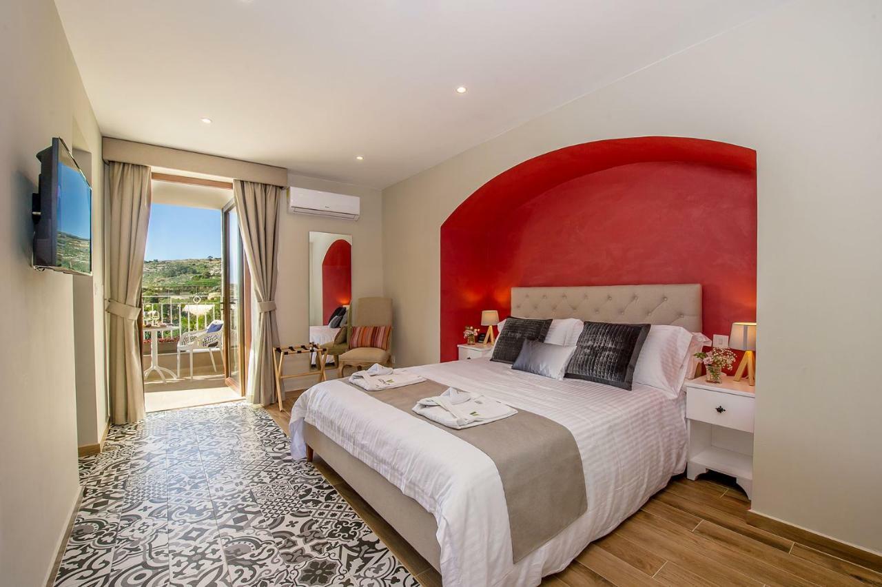 Viewpoint Boutique Living Hotel Xlendi Exterior photo